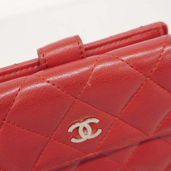 Chanel Matelasse Lambskin Wallet Red Women's - Picture 8 of 16